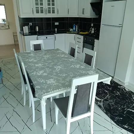 Charming Villa With Private Pool In Sapanca Vakantiehuis Sakarya (Marmara)